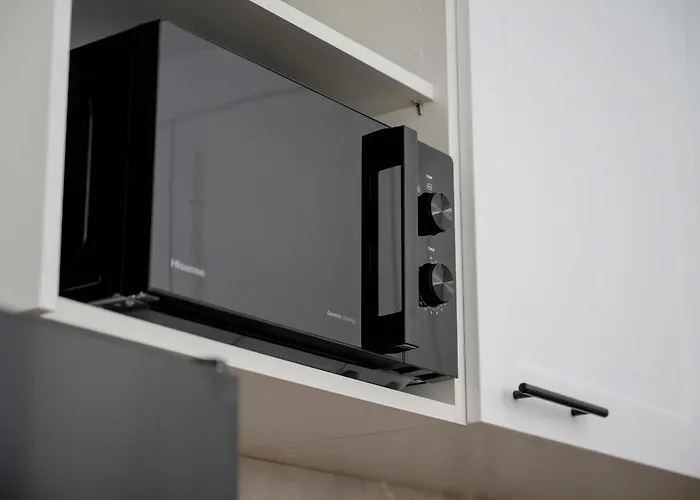 Elegant White With Terrace & Parking In By Renters Apartamento Wrocław