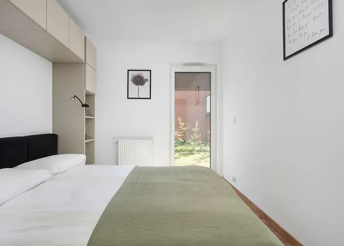 Apartamento Elegant White With Terrace & Parking In By Renters *