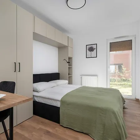 Elegant White With Terrace & Parking In By Renters * Wroclaw