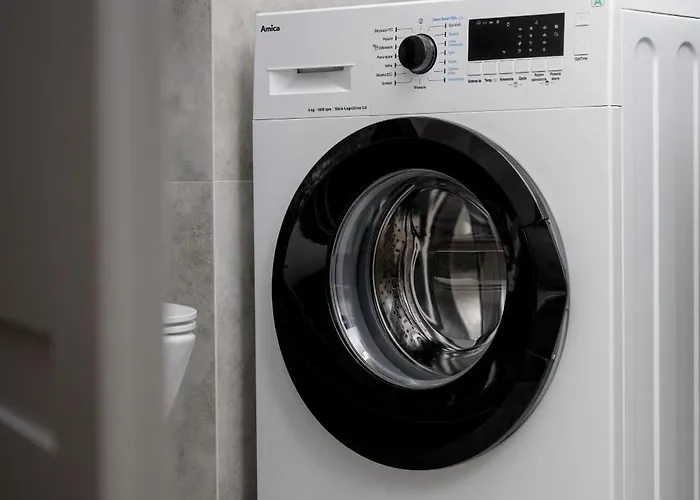 Διαμέρισμα Elegant White With Terrace & Parking In By Renters